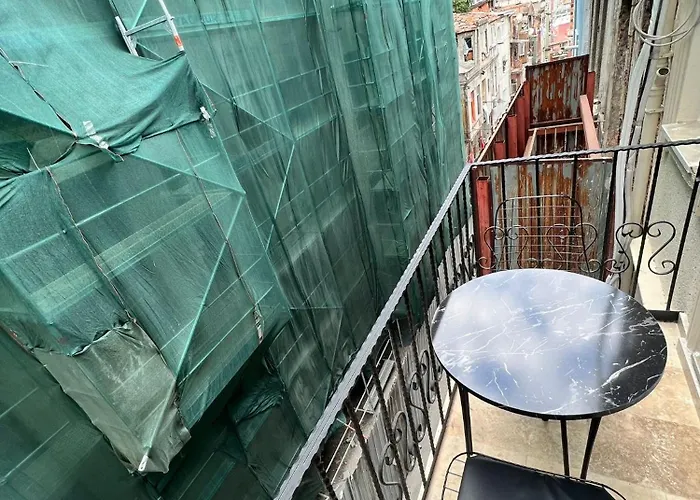 360 Nacre Taksim ホテル *